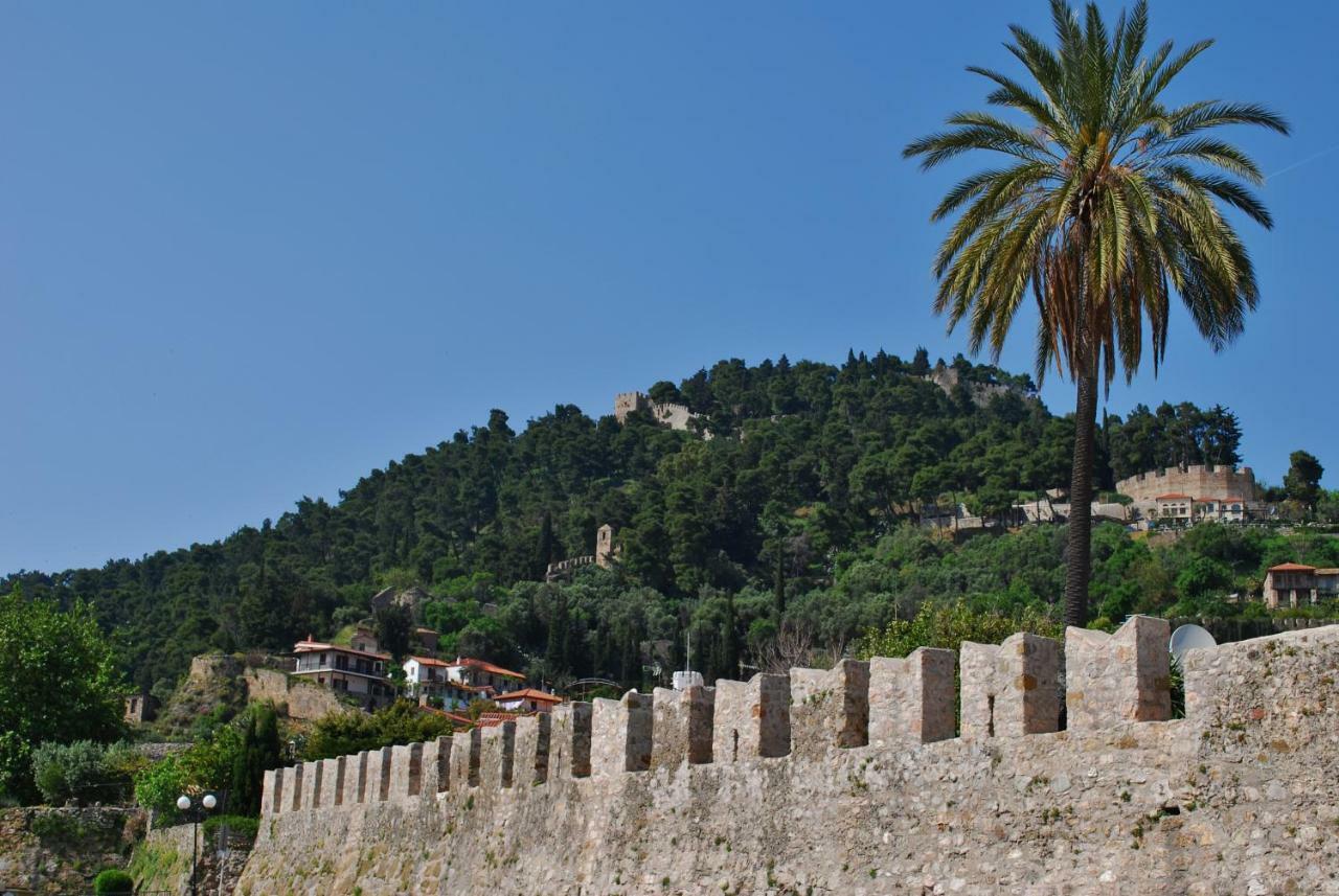 Villa "Pietra E Mare" Nafpaktos Exterior foto